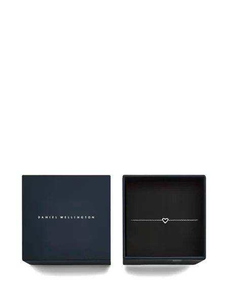 Гривна Daniel Wellington със сърца