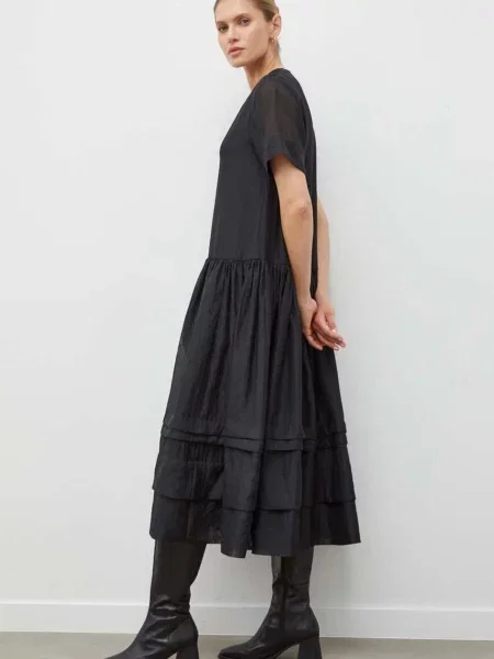 Сукня Lovechild midi розкльошена чорний