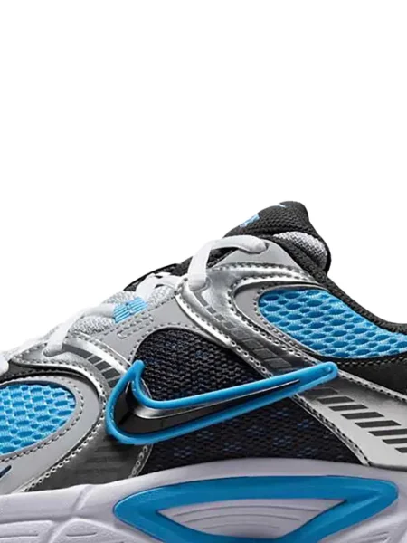 Sneakerși Nike Air Zoom cu imagine retro roz