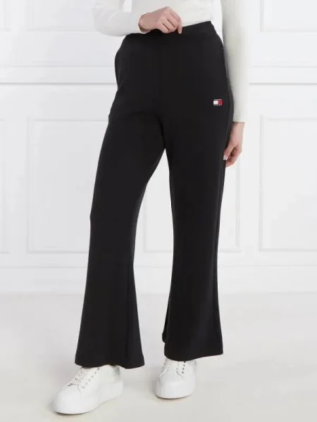 Tommy Jeans Pantaloni de trening BADGE WIDE EXT | flare fit negru