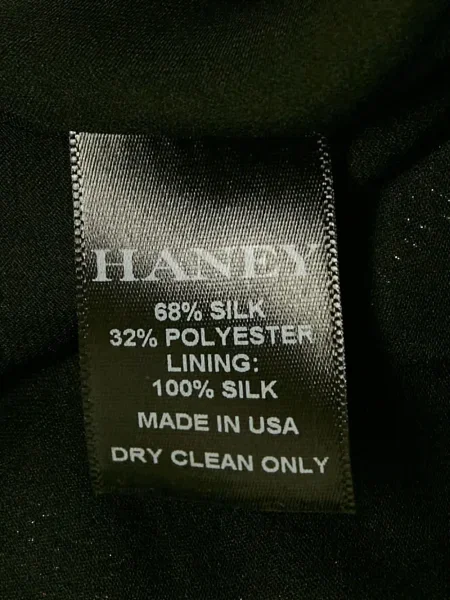 Rochie maxi Haney de mătase asimetrică negru
