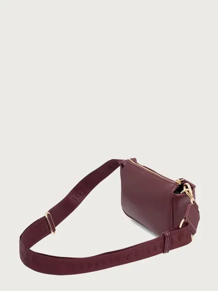 Tommy Hilfiger torebka crossbody z imitacji skóry ESSENTIAL