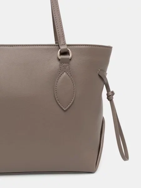 Шкіряна сумочка Guess FLORENCE HWFLNC коричневий