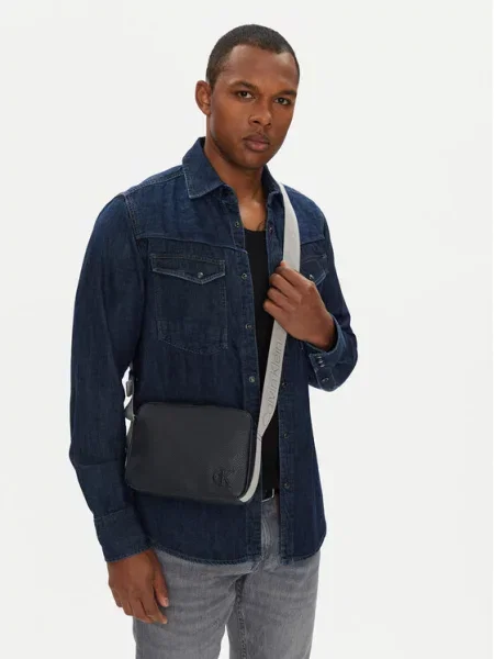 Calvin Klein Jeans Ľadvinka Cargo Camera Bag modrá