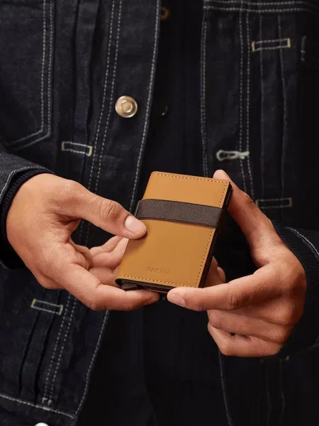 Secrid гаманець RFID шкіряний MATTE