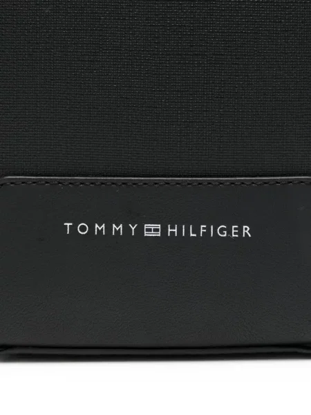 Mini torba Tommy Hilfiger s autogramom crna