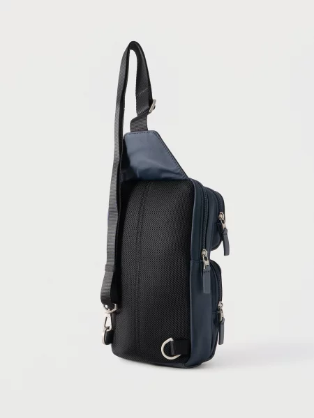 Calvin Klein Geantă de umăr safir