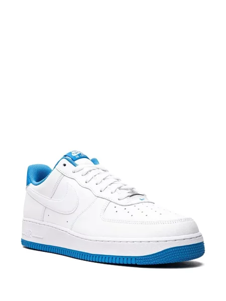 Pantofle Nike s potiskem bílé