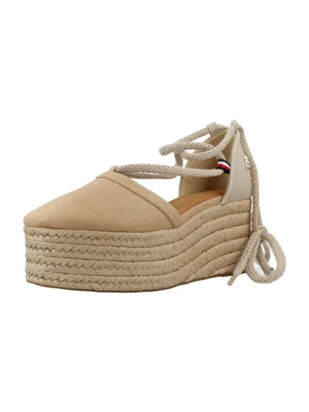Pantofi Tommy Hilfiger de in cu vârf închis maro