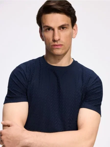 Reserved Tricou structurat slim fit bleumarin