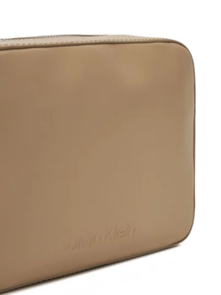 Ročna torba Calvin Klein Embossed Logo Camera Bag Rjava bež