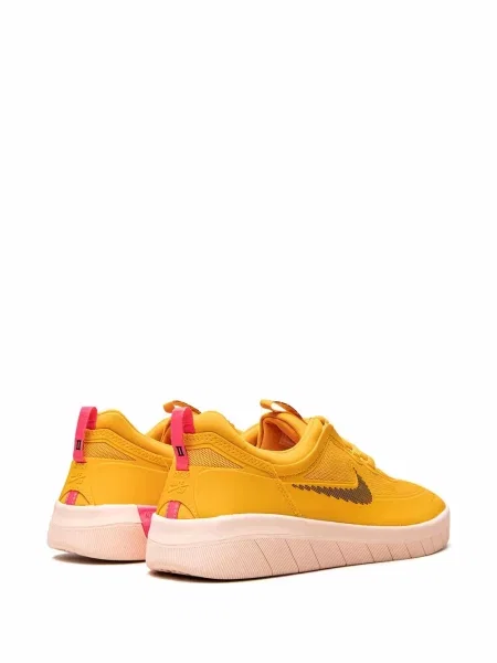 Tenisky Nike Kyrie fialové
