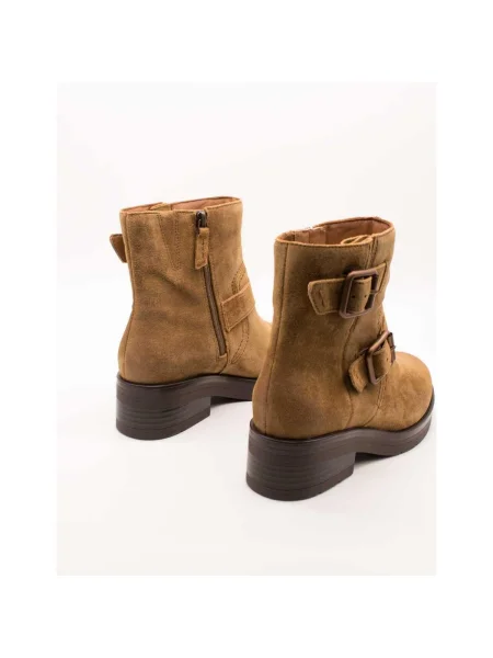 Pantofi Clarks maro