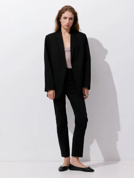 Proste spodnie crop Kobieta 38 MANGO czarny