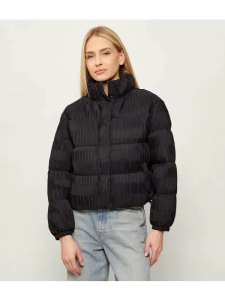 GUESS Geacă | Cropped Fit negru