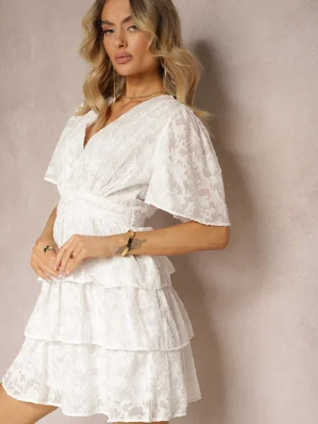 Rochie cloș cu decolteu în V și volane Drapia albă