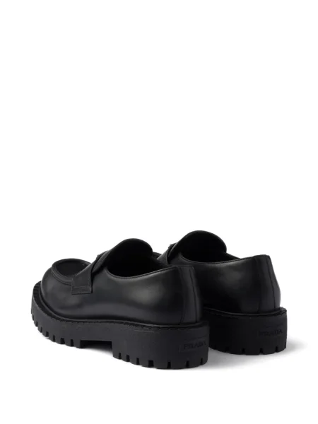 Pantofi loafer Prada din piele negru