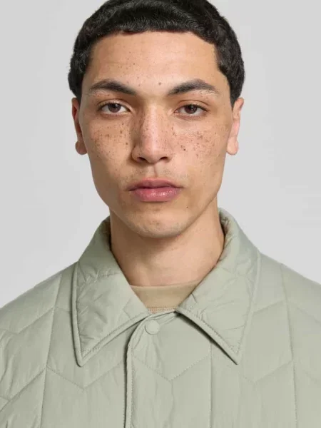 Kurtka o pikowanym wyglądzie krój regular fit Maison Kitsune