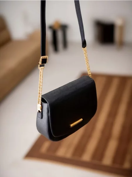 Сумка з ланцюжком чорний