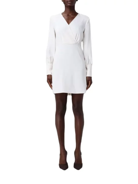 V-nyakú ruha Armani Exchange