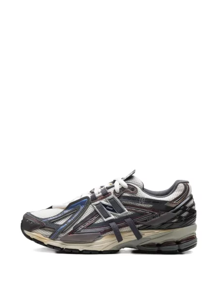 Sneakerși New Balance cu șireturi din dantelă alb