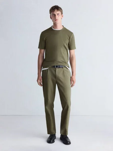 Spodnie regular fit Thermolite® oliwkowozielony Mężczyzna 38 MANGO MAN