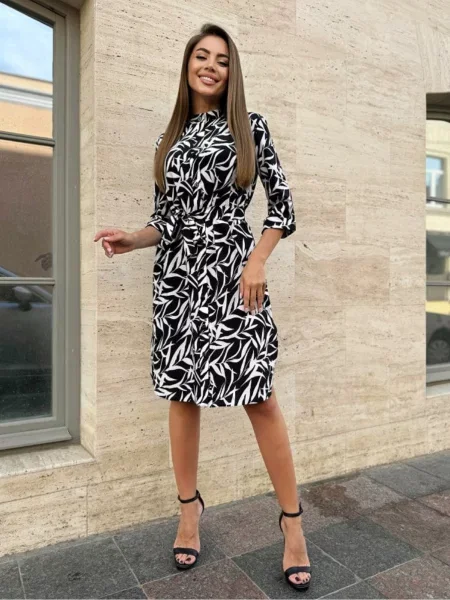 ISSA Plus Сукня міді чорний