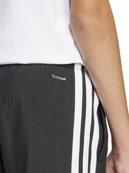 Детские шорты Adidas