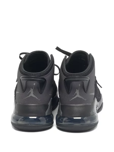Sneaker Jordan fekete