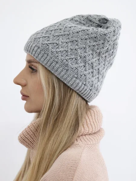 Șapcă Kesi din fleece alb