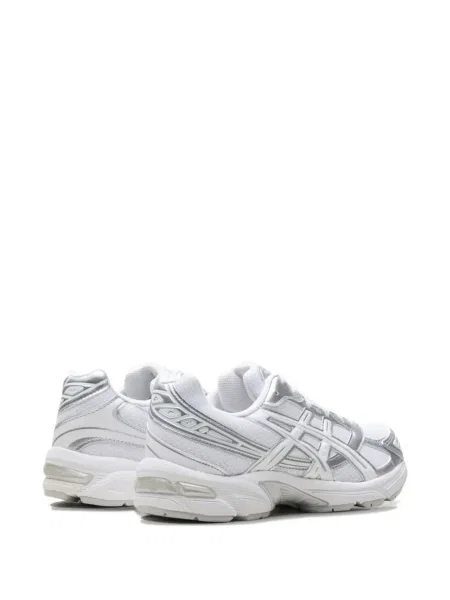 Sneakerși Asics alb