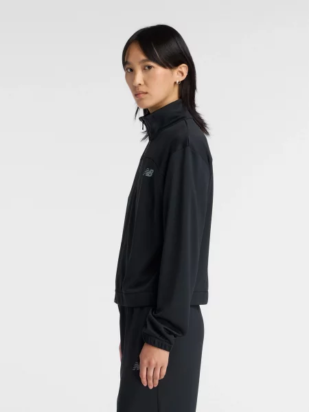 Свитер New Balance черный