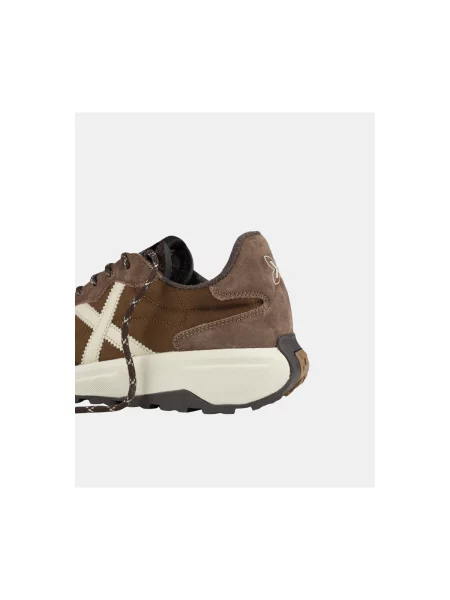 Pantofi Munich maro