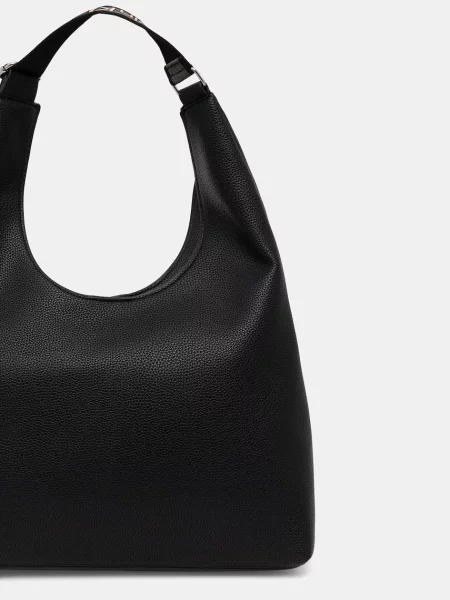 Calvin Klein Válltáskák fekete