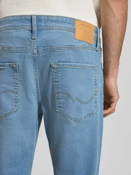 Jeansy o kroju regular fit w 5 kieszeni Model Clark' Jack & Jones