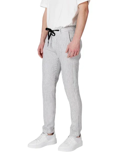 Hlače Gianni Lupo s črtami črna