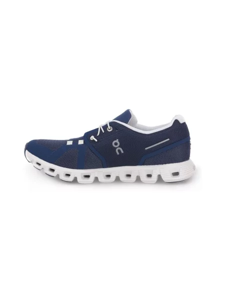 Sneakerși On alb