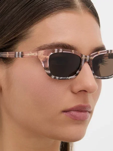 Burberry Napszemüveg rózsaszín