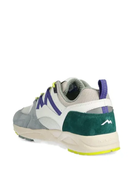 Sneakerși Karhu din piele de căprioară alb