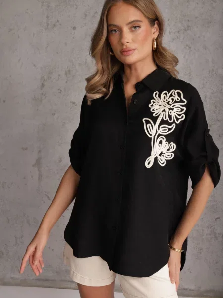 Nietoperzowa Koszula z z Podpinanymi Rękawami i Haftem Adreaneh czarna