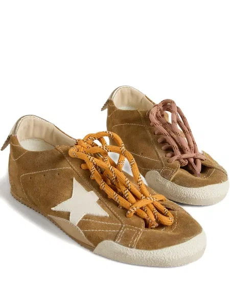 Sneakerși Golden Goose din piele de căprioară auriu
