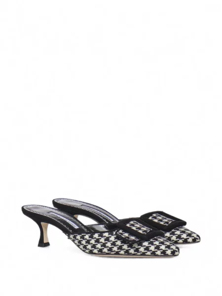 Papuci tip mules Manolo Blahnik cu model pepito alb