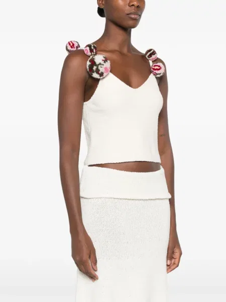 Top Loewe cu pompoane