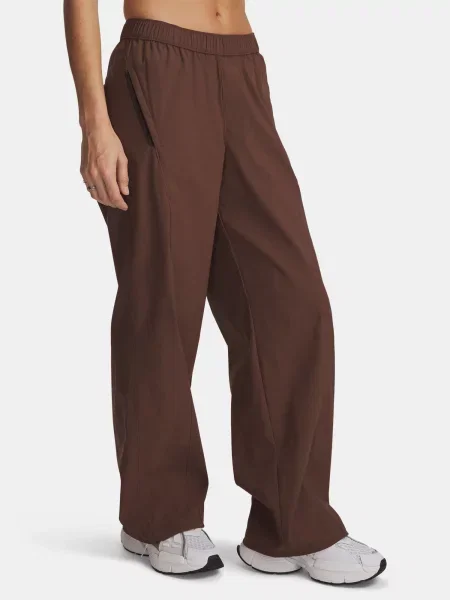 Pantaloni sport Under Armour maro