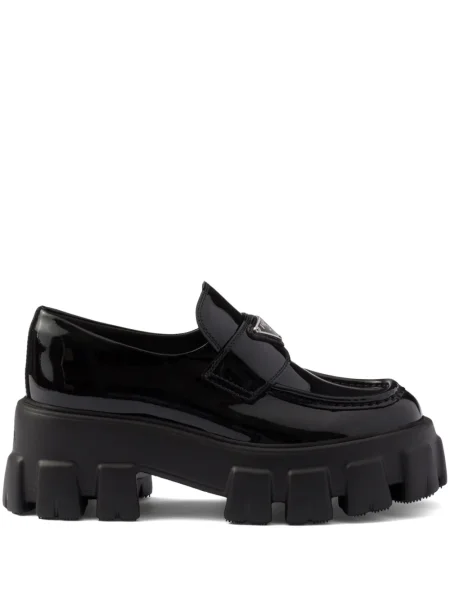 Pantofi loafer Prada din piele de lac negru
