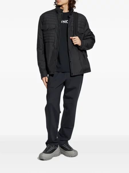 Matlasat geacă Moncler negru