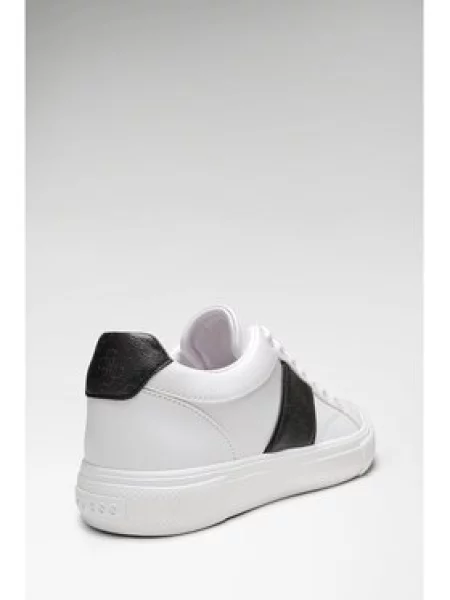 Sneakersy Guess bílé