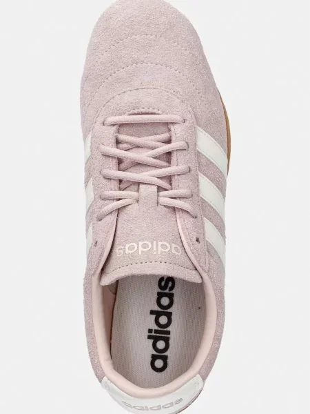 Замшевые кроссовки Adidas