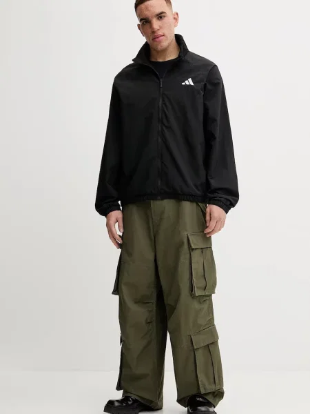 Демисезонная куртка Adidas черная
