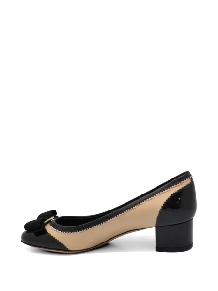 Pantofi cu toc Ferragamo din piele